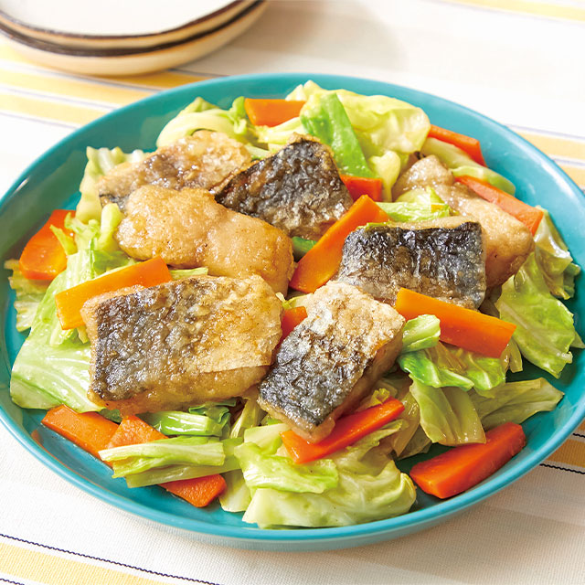 野菜と作る！国産さわらのコクうま塩バター炒め